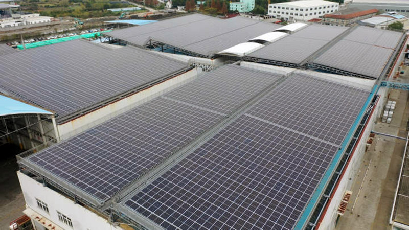 What is the installation method of photovoltaic roof power station?